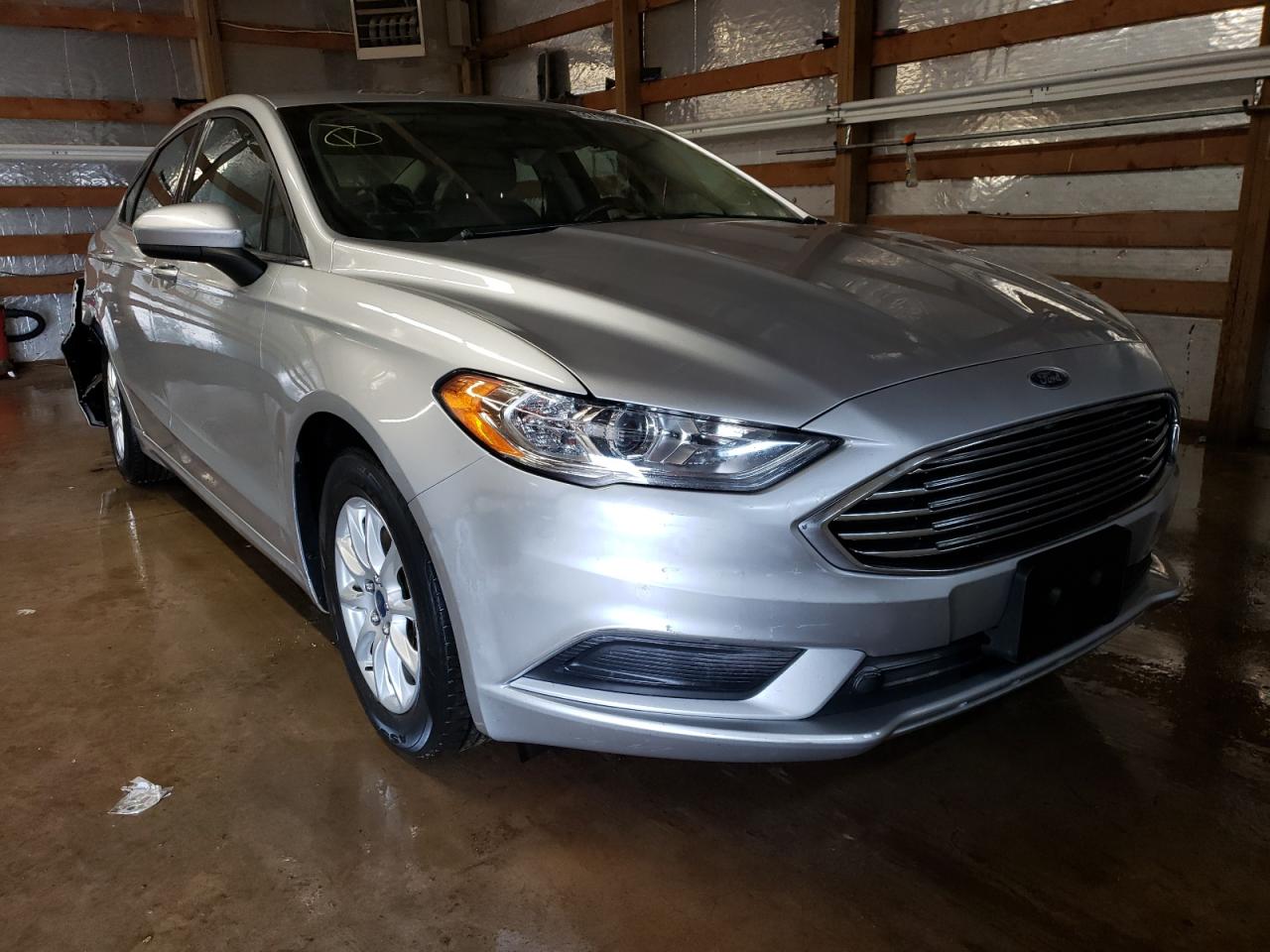 FORD FUSION S 2017 with VIN 3FA6P0G77HR382697 - Photo from auction