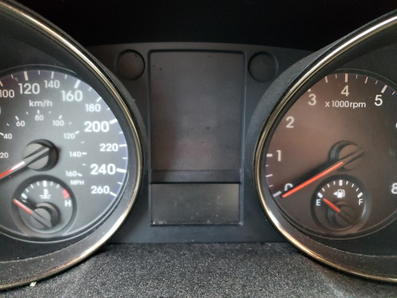 Photo 8 from auction – 2011 HYUNDAI GENESIS CO with VIN KMHHT6KD6BU049191