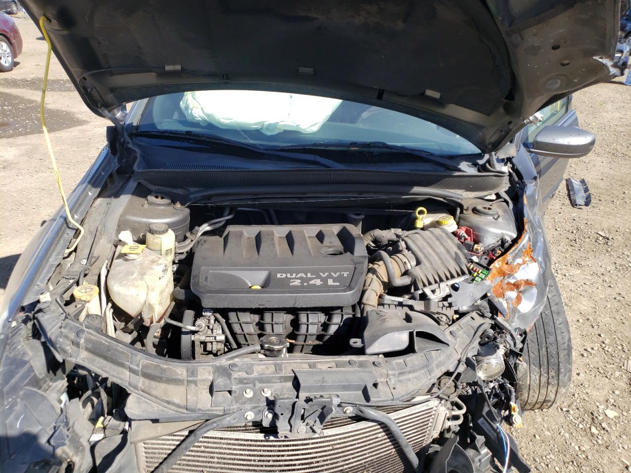 Photo 7 from auction – 2013 CHRYSLER 200 TOURIN with VIN 1C3CCBBB8DN713885