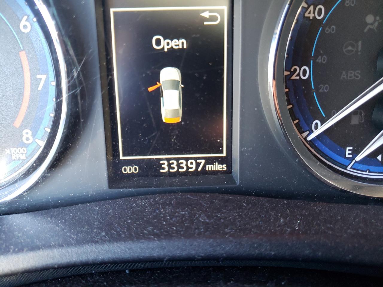 Photo 8 from auction – 2019 TOYOTA COROLLA L with VIN 2T1BURHE3KC136522