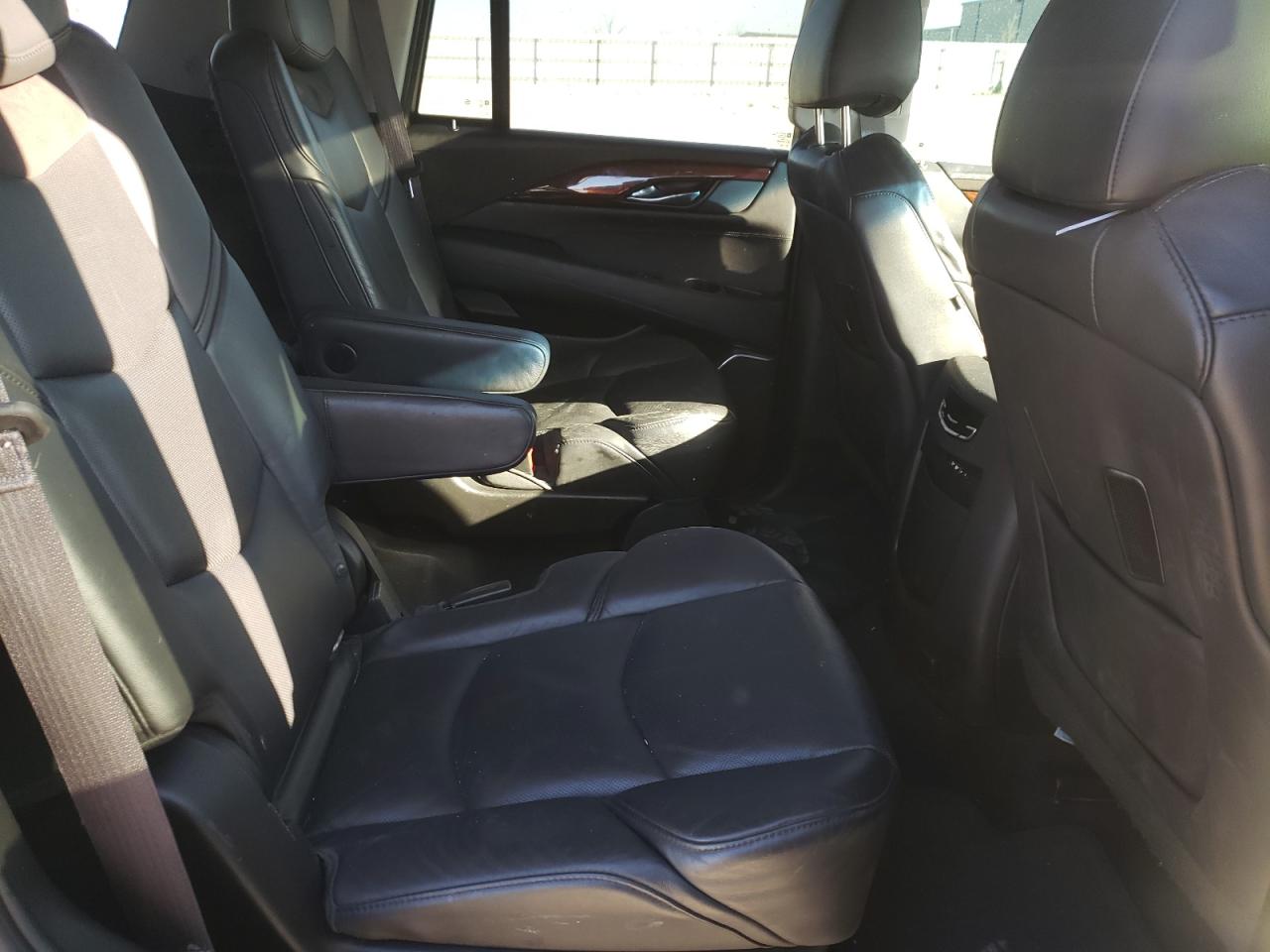 Photo 6 from auction – 2015 CADILLAC ESCALADE L with VIN 1GYS3MKJXFR528852