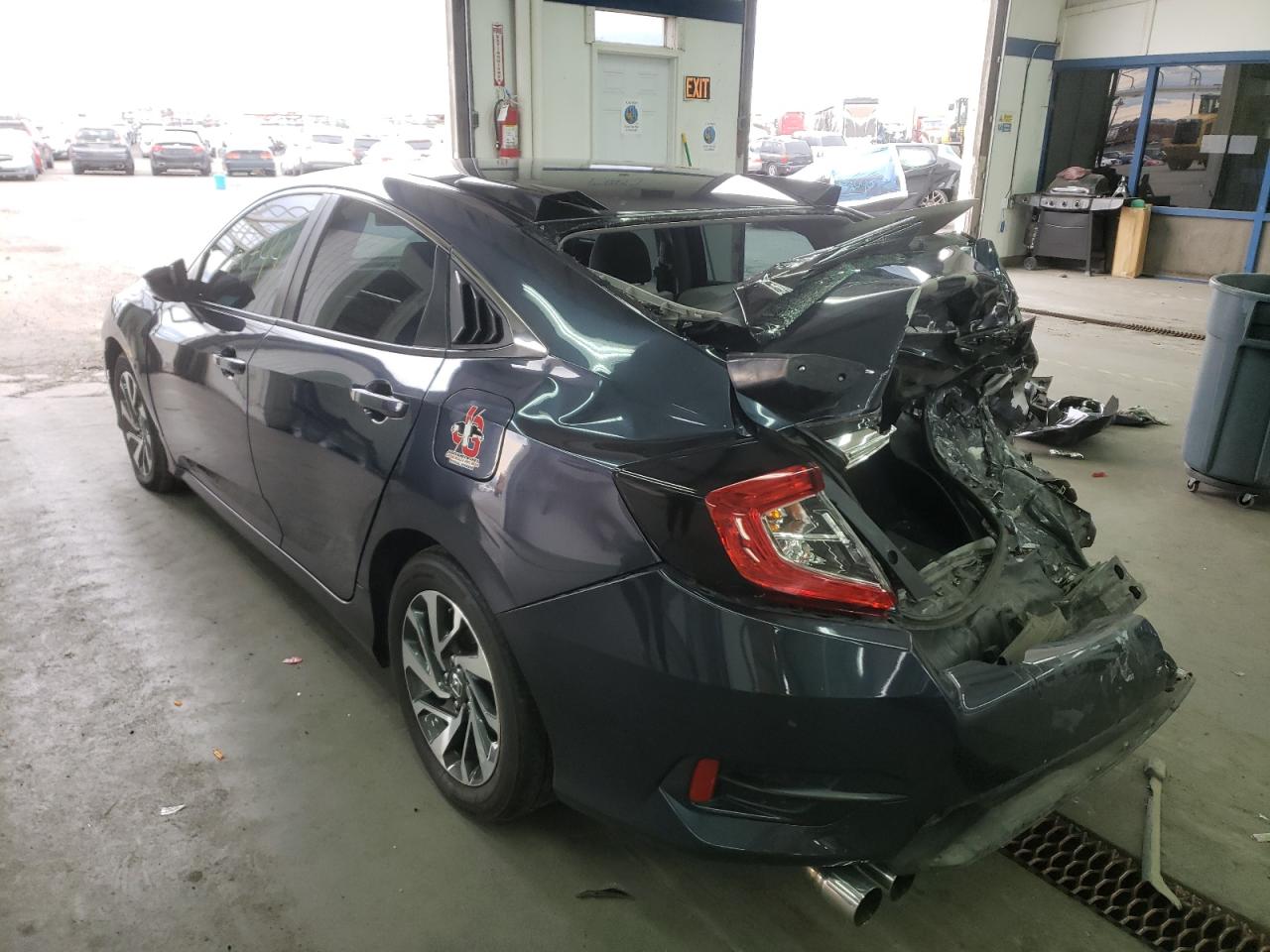 Photo 3 from auction – 2016 HONDA CIVIC EX with VIN 19XFC2F72GE244235