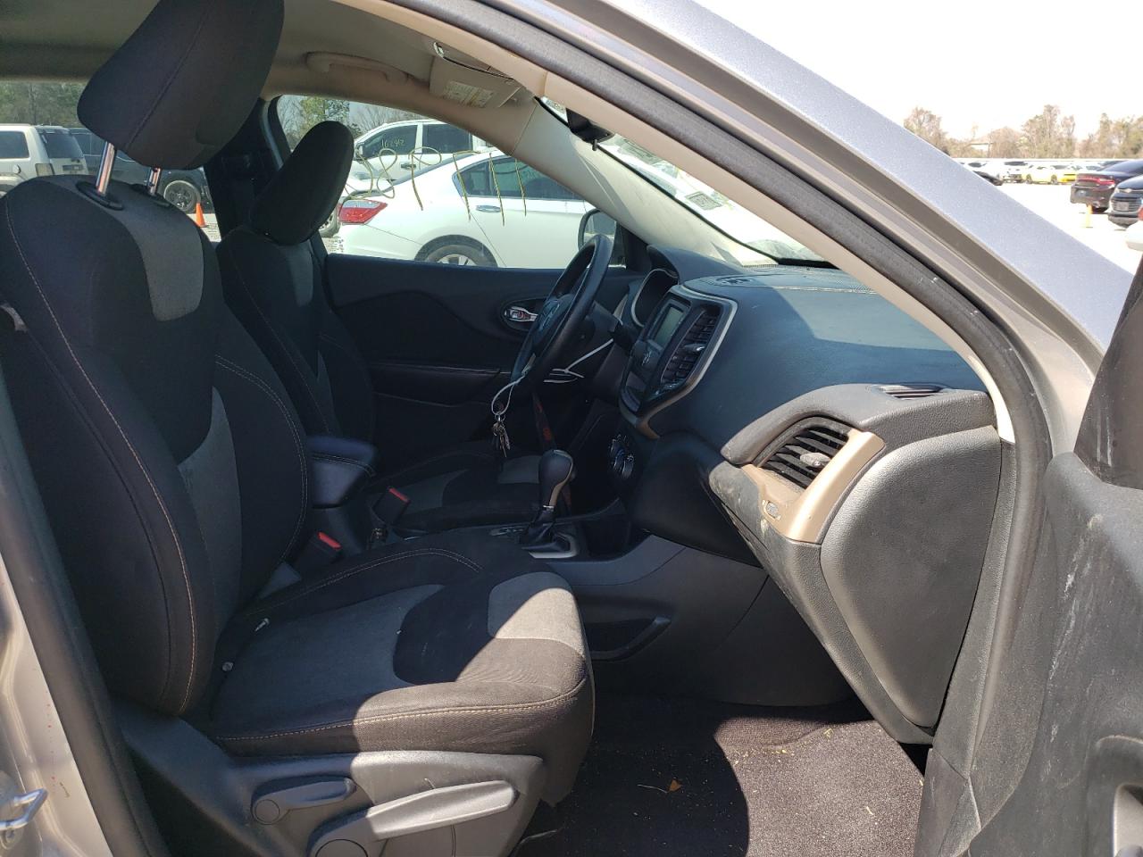 Photo 5 from auction – 2016 JEEP CHEROKEE S with VIN 1C4PJLABXGW307566