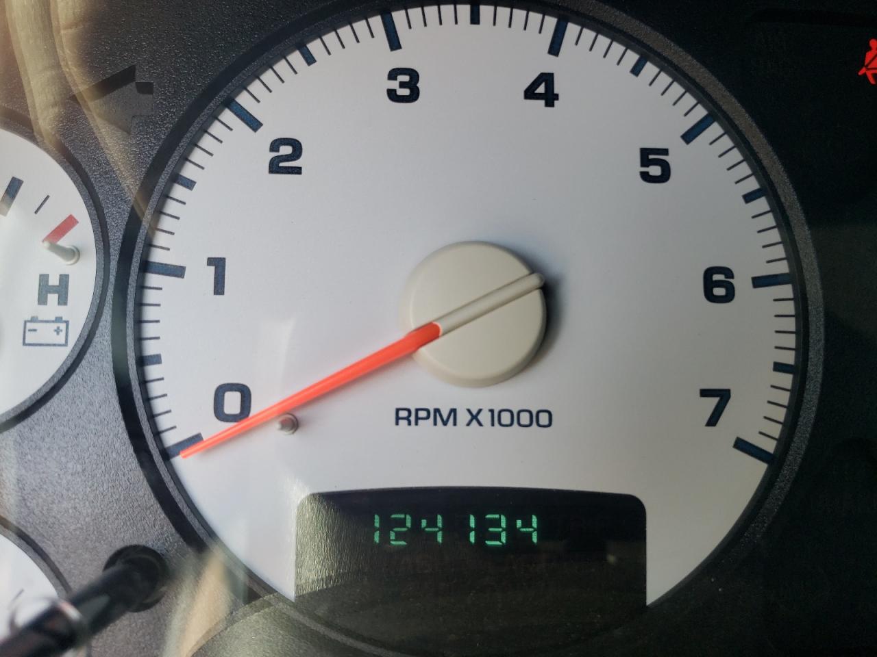 Photo 8 from auction – 2005 DODGE RAM 1500 S with VIN 1D7HA16N05J537371