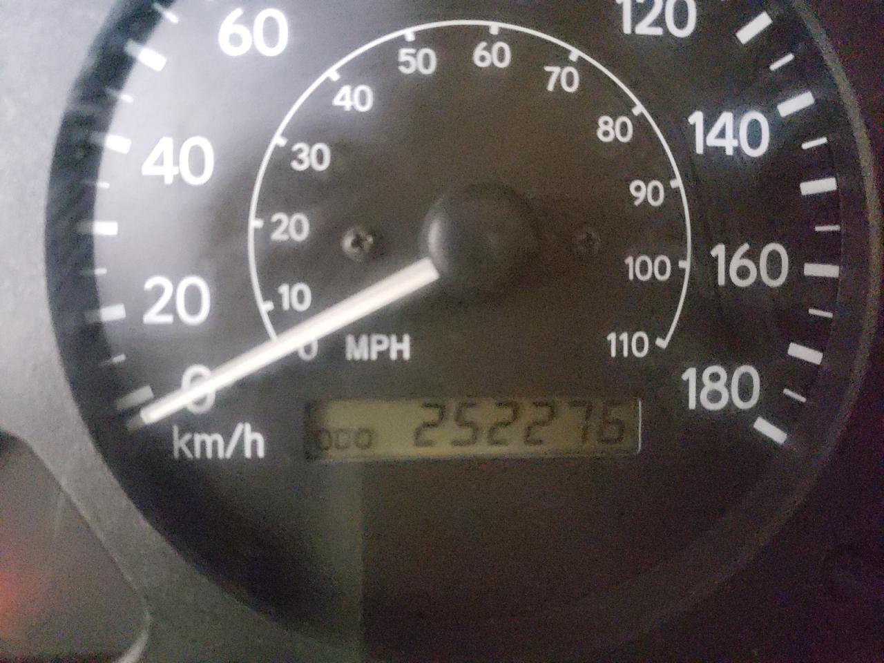 Photo 8 from auction – 2000 TOYOTA COROLLA VE with VIN 2T1BR12EXYC786677
