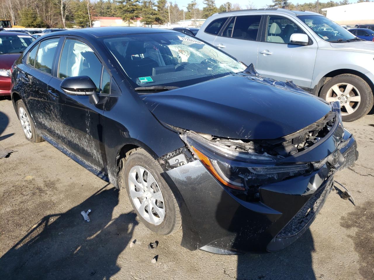 TOYOTA COROLLA LE 2020 with VIN JTDEPRAE5LJ025247 - Photo from auction