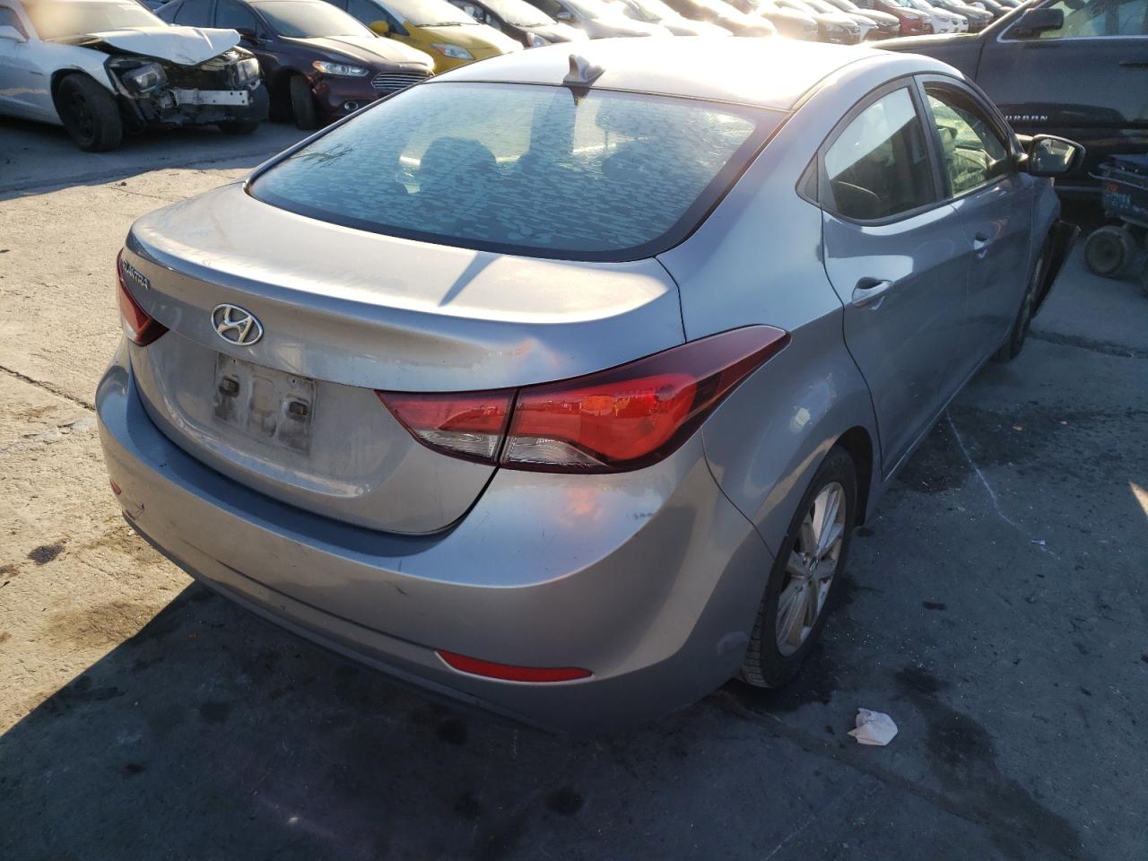 Photo 4 from auction – 2014 HYUNDAI ELANTRA SE with VIN KMHDH4AE4EU167484