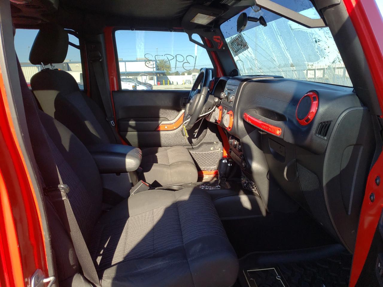 Photo 5 from auction – 2012 JEEP WRANGLER U with VIN 1C4BJWDG4CL215108