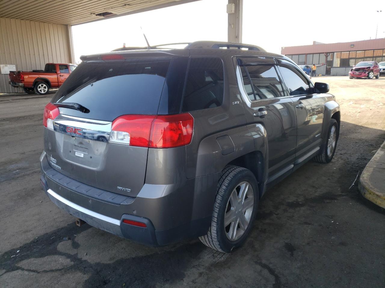 Photo 4 from auction – 2010 GMC TERRAIN SL with VIN 2CTFLJEW3A6259535