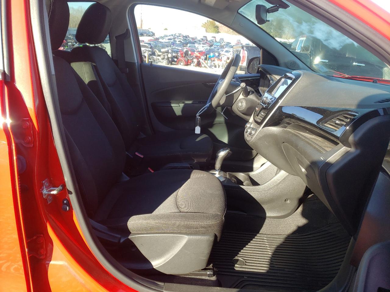 Photo 5 from auction – 2017 CHEVROLET SPARK 1LT with VIN KL8CD6SA5HC831801