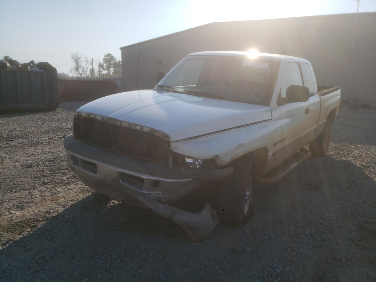 Photo 2 from auction – 1998 DODGE RAM 1500 with VIN 3B7HF13Z9WG146113