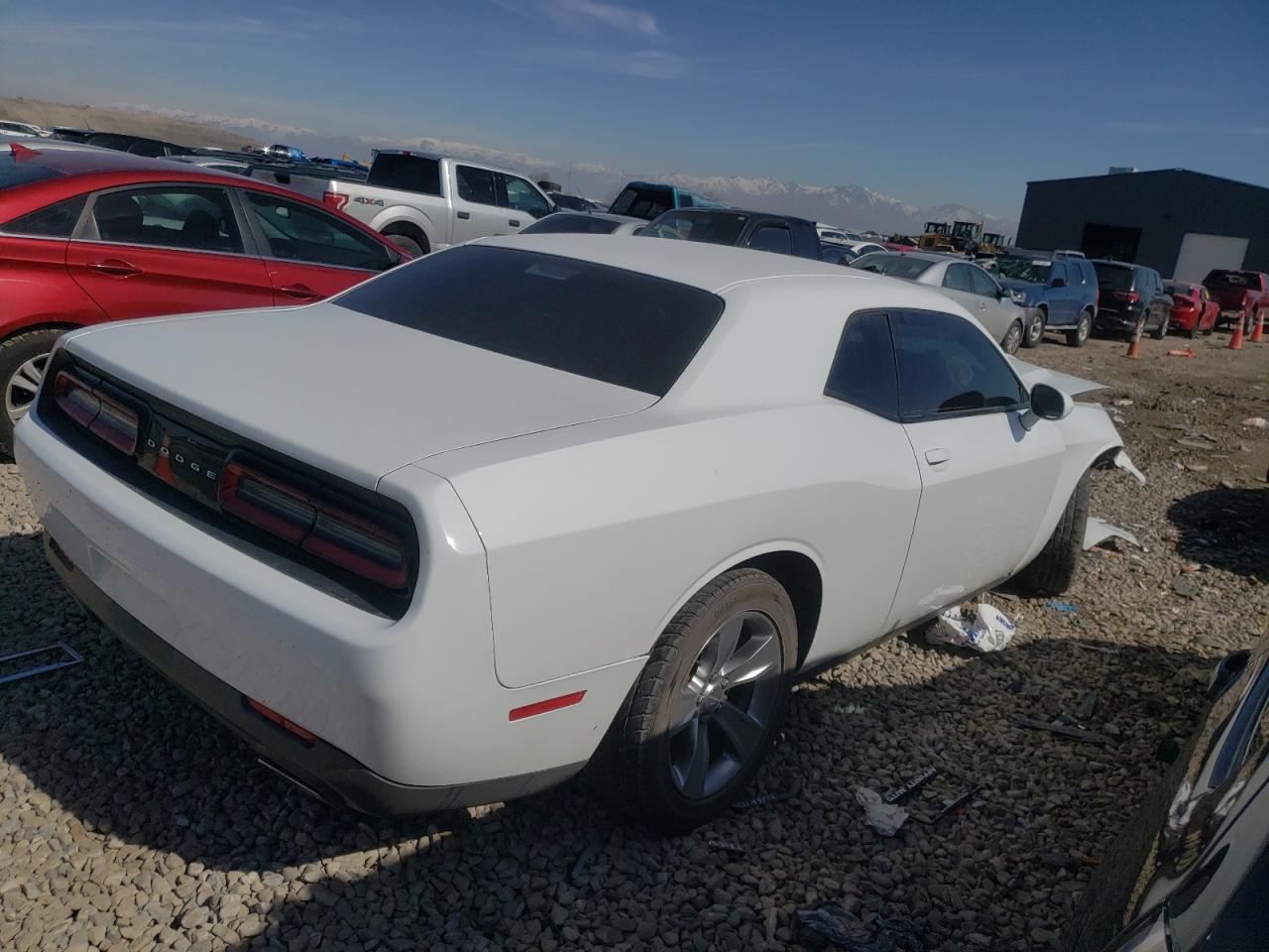 Photo 4 from auction – 2016 DODGE CHALLENGER with VIN 2C3CDZAG1GH101835
