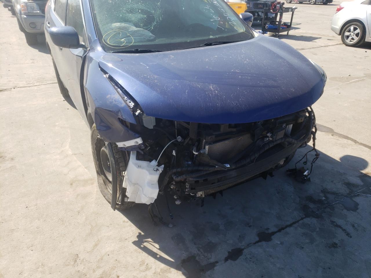 Photo 9 from auction – 2017 NISSAN ROGUE S with VIN 5N1AT2MTXHC895336