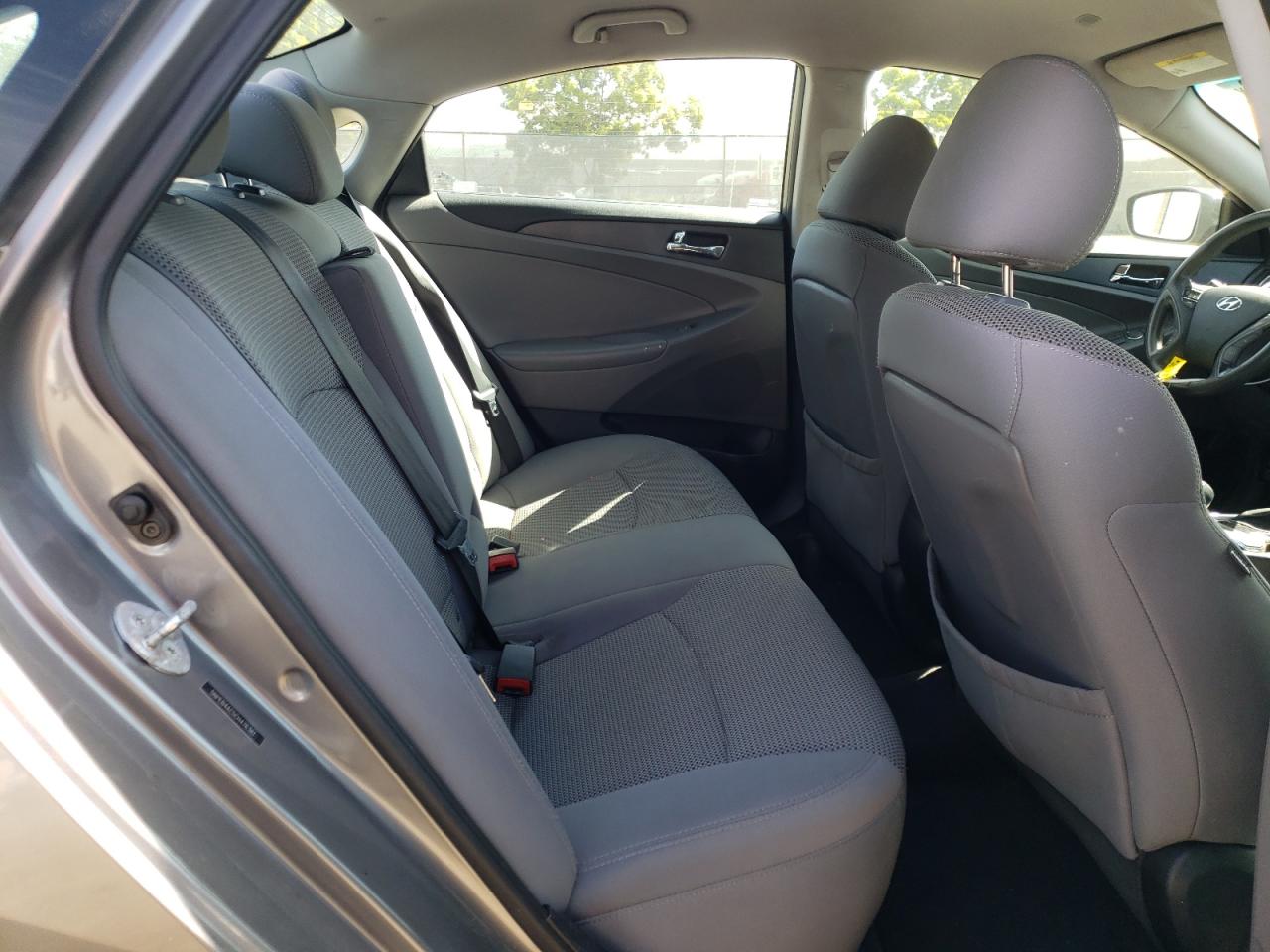 Photo 6 from auction – 2012 HYUNDAI SONATA GLS with VIN 5NPEB4AC5CH476381