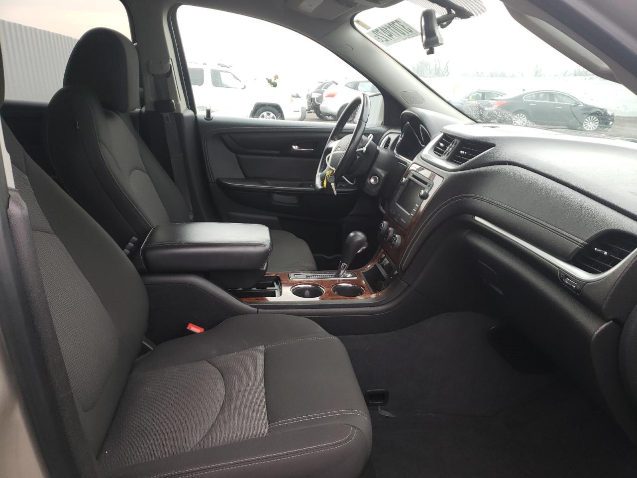 Photo 5 from auction – 2014 CHEVROLET TRAVERSE L with VIN 1GNKRGKD9EJ365714