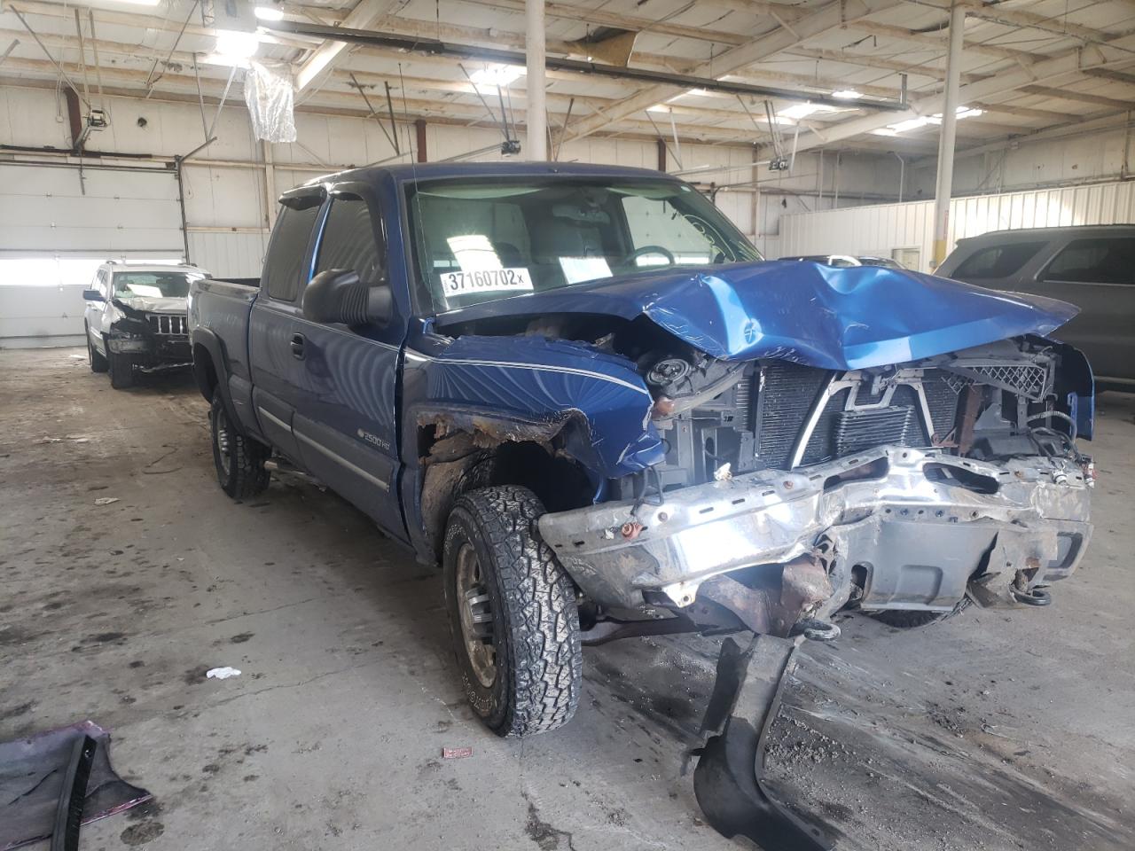 CHEVROLET SILVERADO 2004 with VIN 1GCHK29U34E353825 - Photo from auction