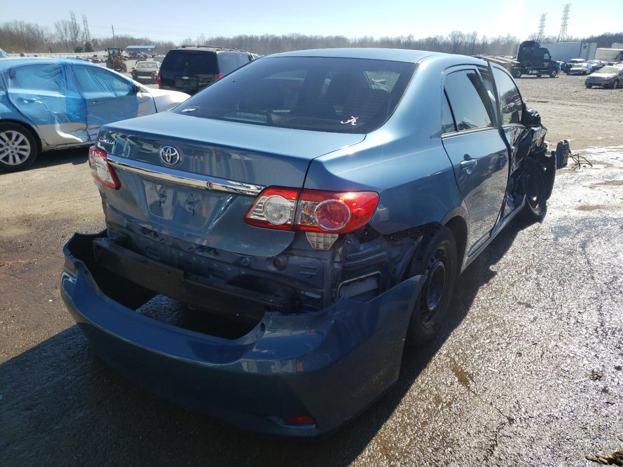 Photo 4 from auction – 2013 TOYOTA COROLLA with VIN 5YFBU4EE1DP219330