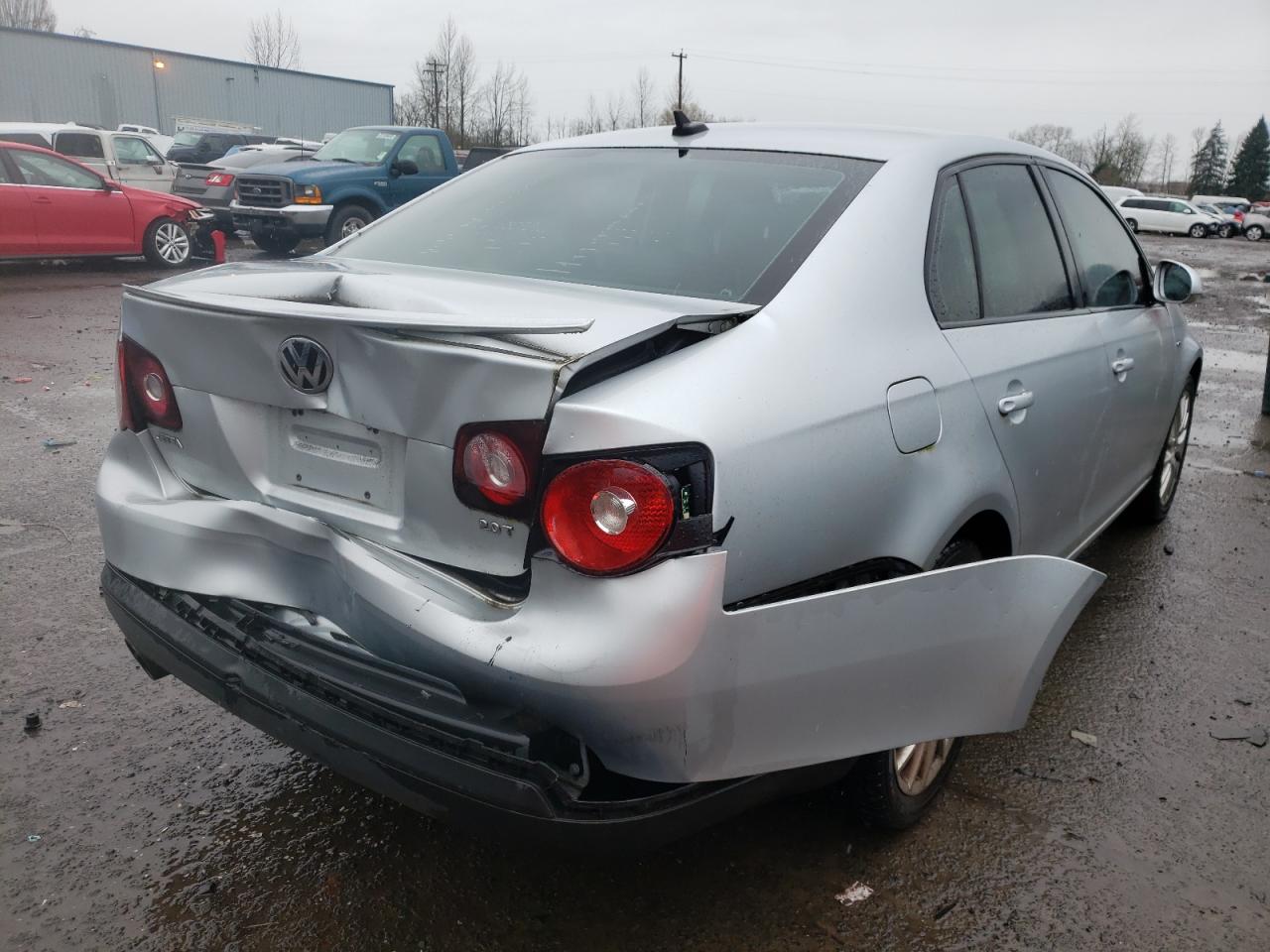 Photo 4 from auction – 2008 VOLKSWAGEN JETTA WOLF with VIN 3VWRJ71K88M191637