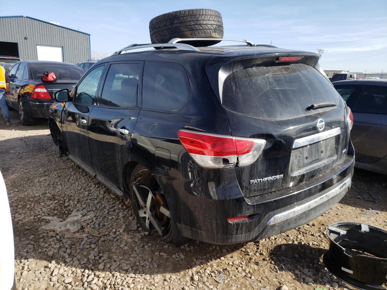 Photo 3 from auction – 2014 NISSAN PATHFINDER with VIN 5N1AR2MM7EC678037