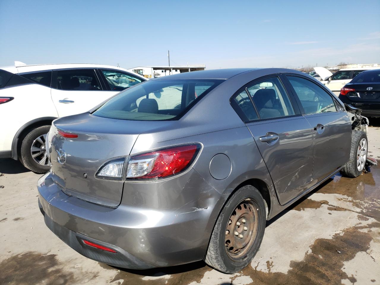 Photo 4 from auction – 2010 MAZDA 3 I with VIN JM1BL1SF9A1340587