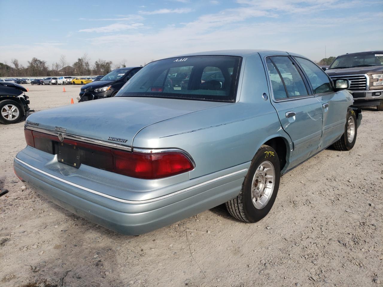 Photo 4 from auction – 1996 MERCURY GRAND MARQ with VIN 2MELM75W7TX661570