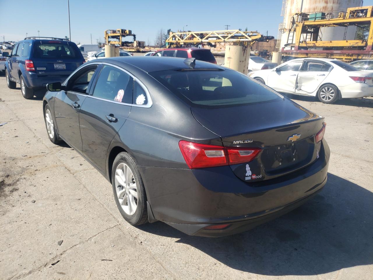Photo 3 from auction – 2016 CHEVROLET MALIBU LT with VIN 1G1ZE5ST2GF221175