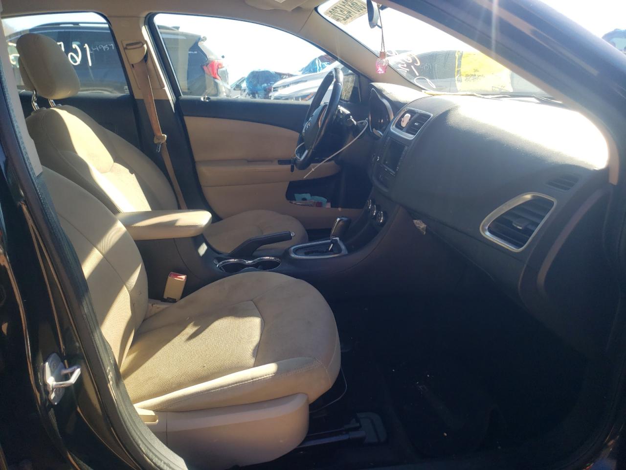 Zdjęcie 5 z aukcji – 2011 DODGE AVENGER MA z VIN 1B3BD1FBXBN523884