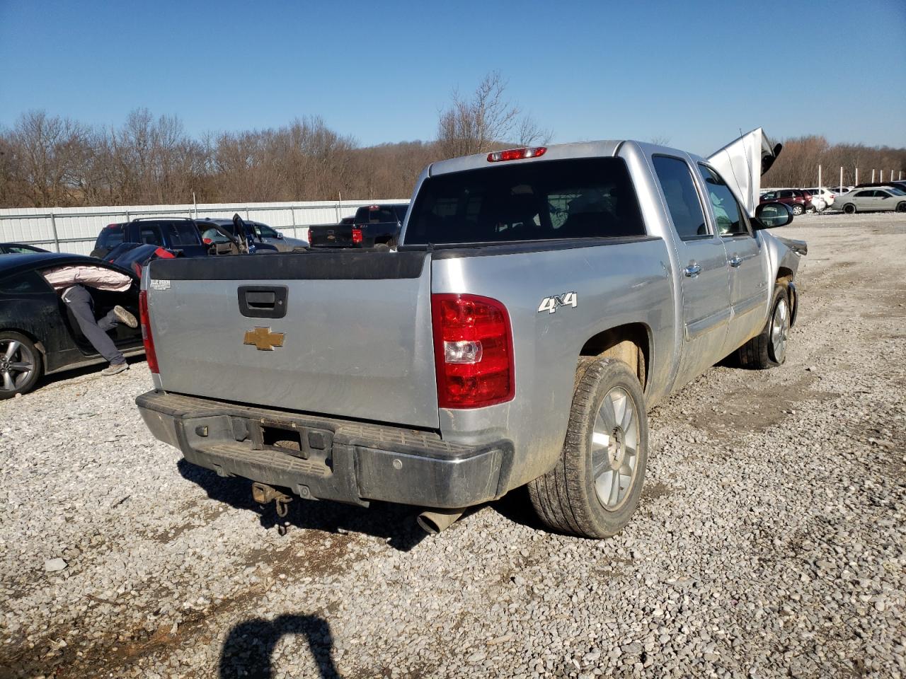 Photo 4 from auction – 2013 CHEVROLET SILVERADO with VIN 3GCPKSE29DG216980