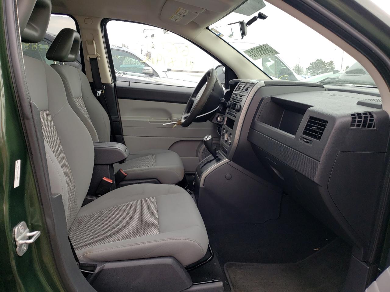 Photo 5 from auction – 2007 JEEP COMPASS with VIN 1J8FF47W27D180054