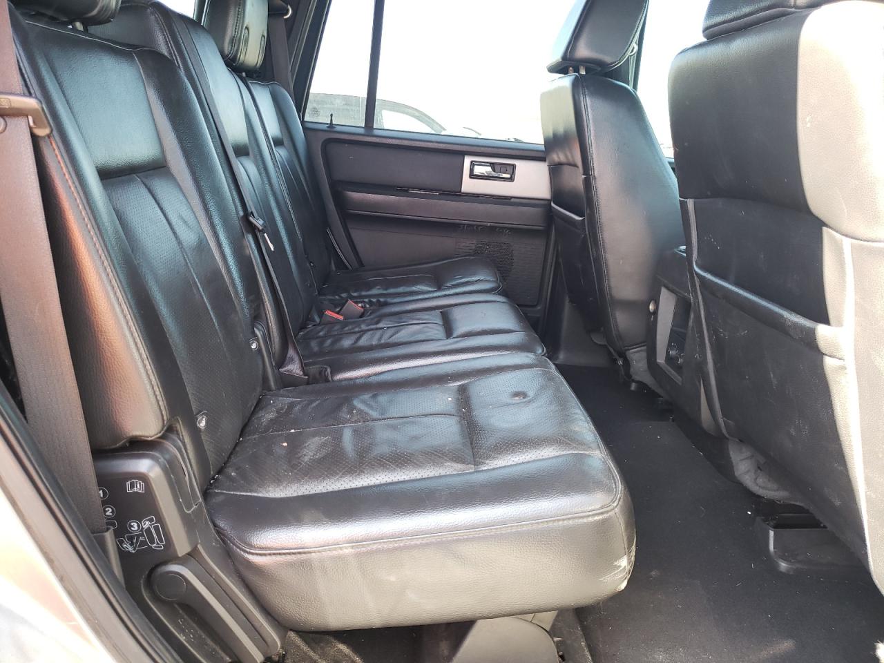 Photo 6 from auction – 2008 FORD EXPEDITION with VIN 1FMFU19518LA85374