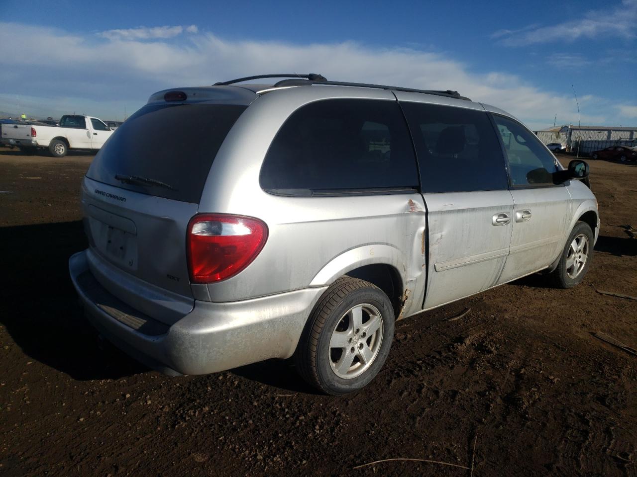 Photo 4 from auction – 2006 DODGE GRAND CARA with VIN 2D4GP44L16R807697