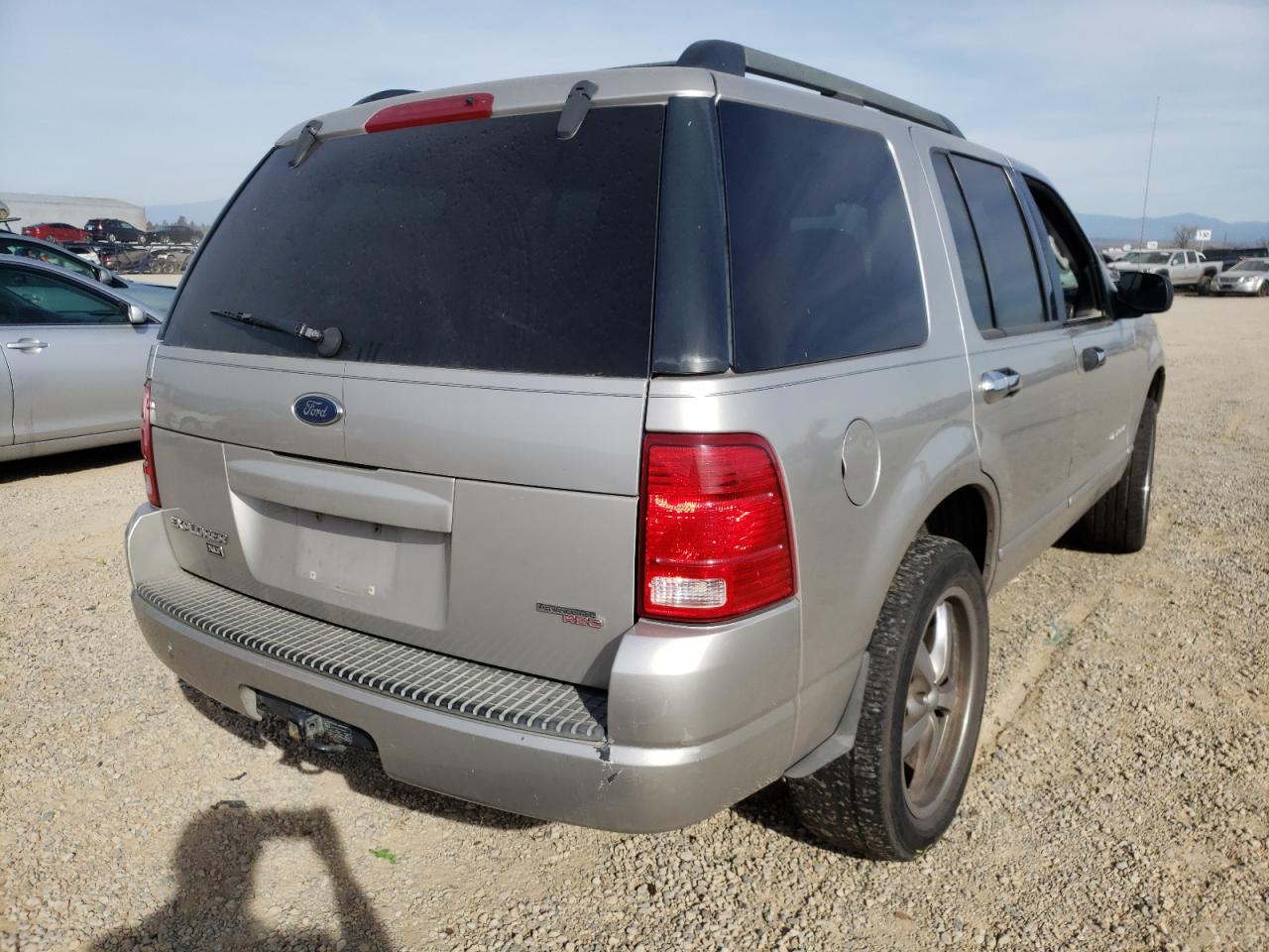 Photo 4 from auction – 2005 FORD EXPLORER X with VIN 1FMZU73K05ZA61834