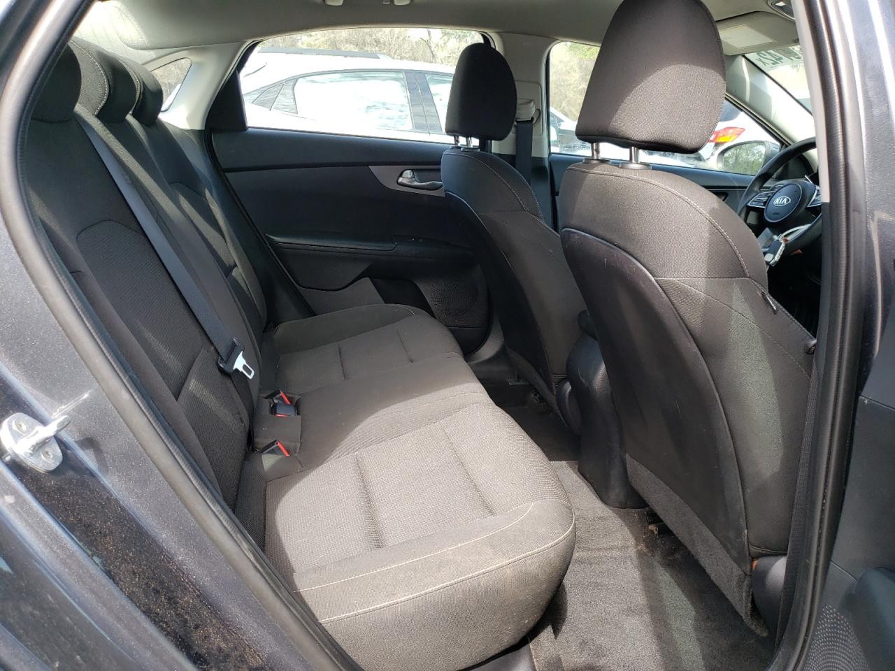 Photo 6 from auction – 2021 KIA FORTE FE with VIN 3KPF24AD0ME347886