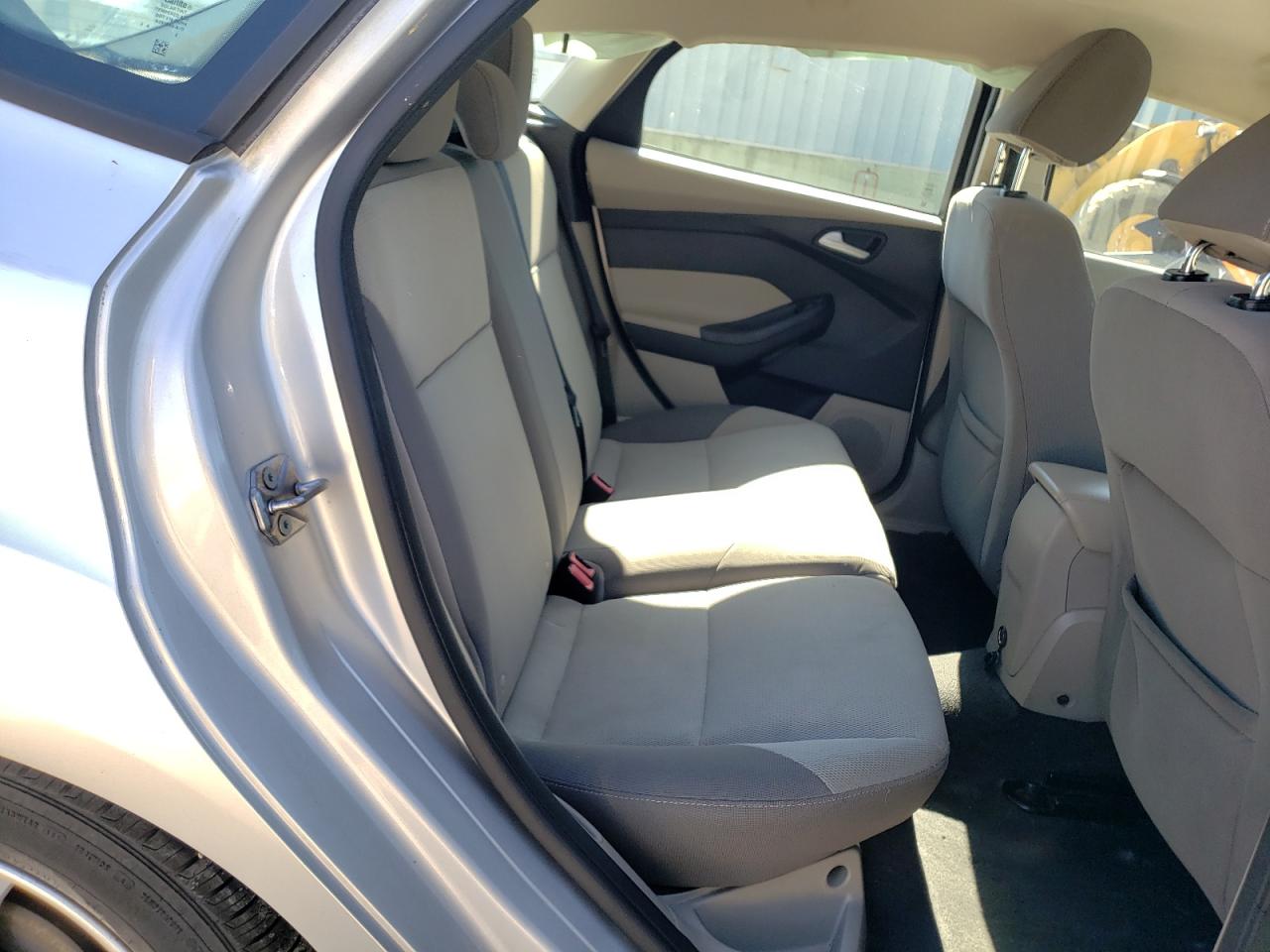 Photo 6 from auction – 2013 FORD FOCUS SE with VIN 1FADP3K25DL224663