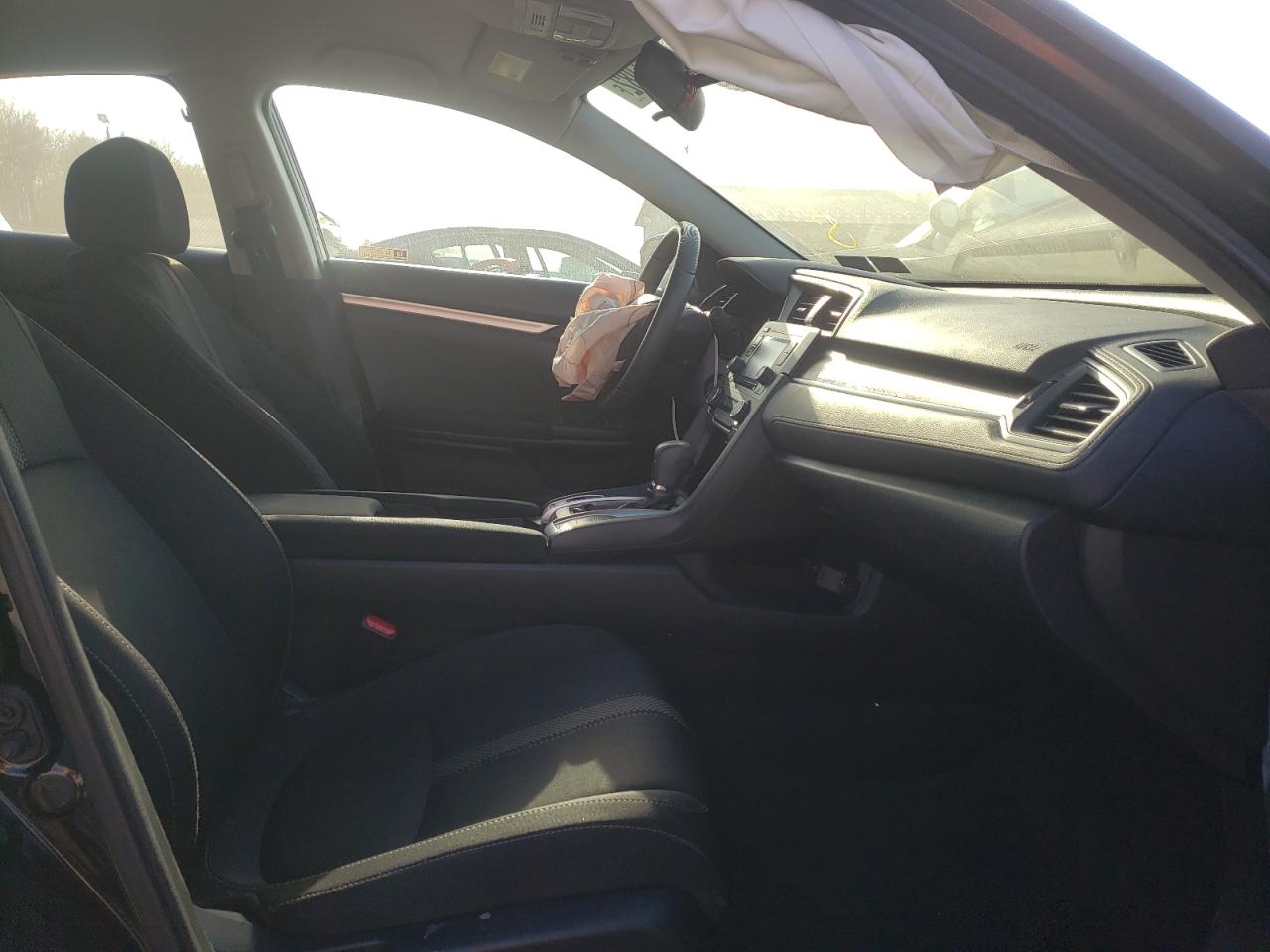 Photo 5 from auction – 2019 HONDA CIVIC LX with VIN 2HGFC2F68KH559143