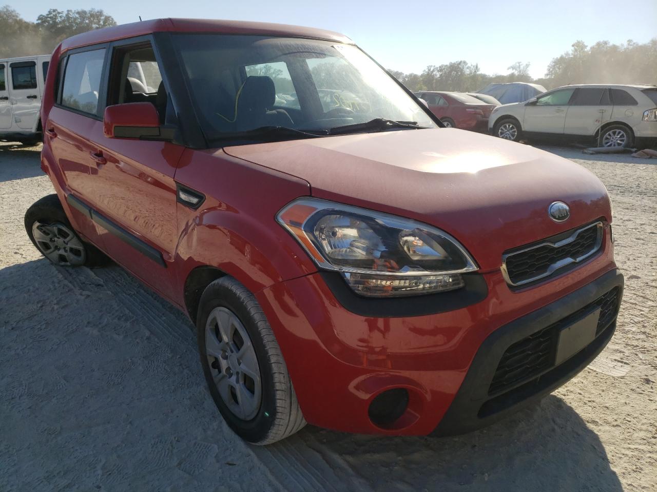KIA SOUL 2013 with VIN KNDJT2A55D7493723 - Photo from auction