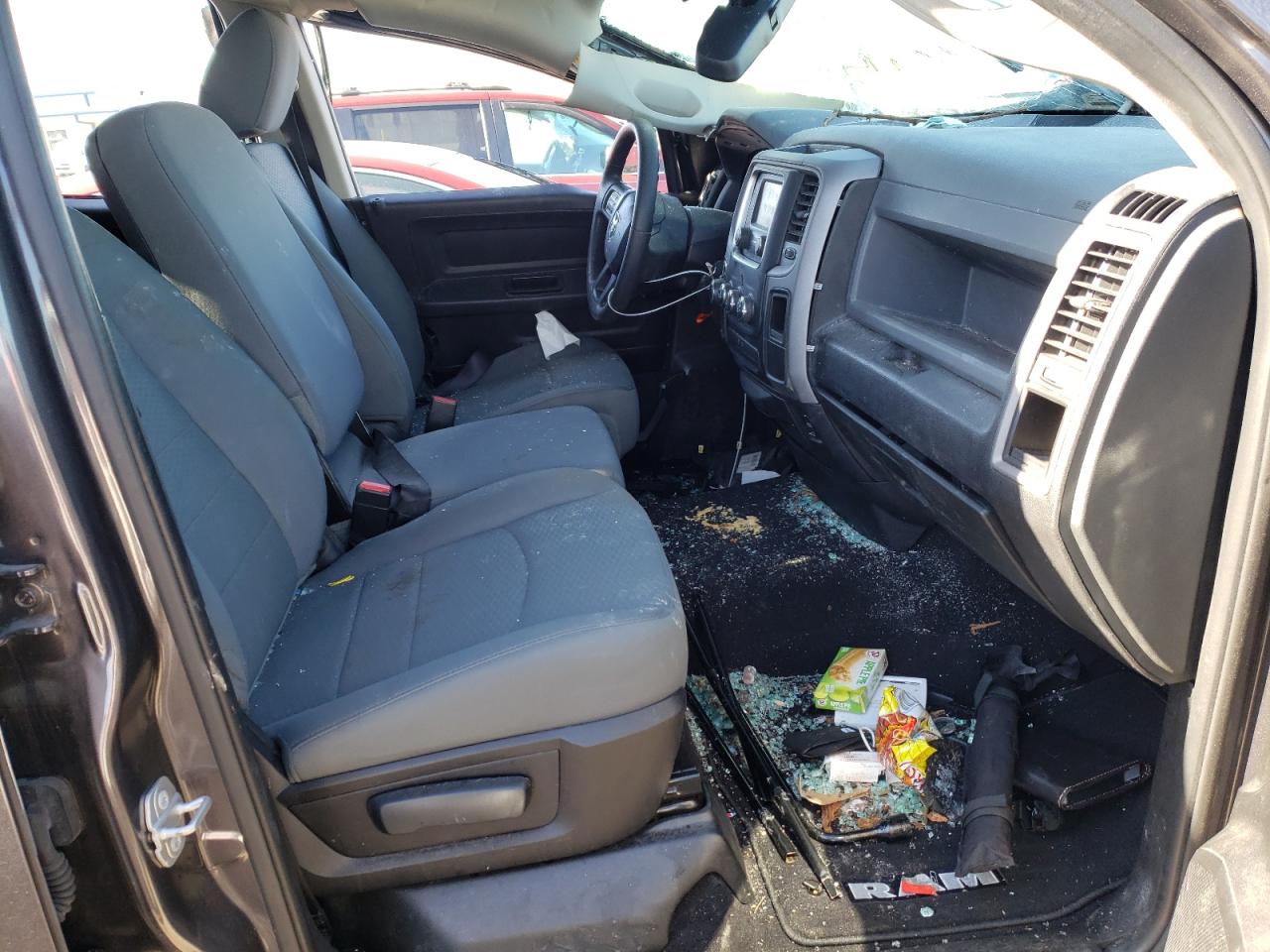 Photo 5 from auction – 2016 RAM 1500 ST with VIN 1C6RR7FT7GS120990