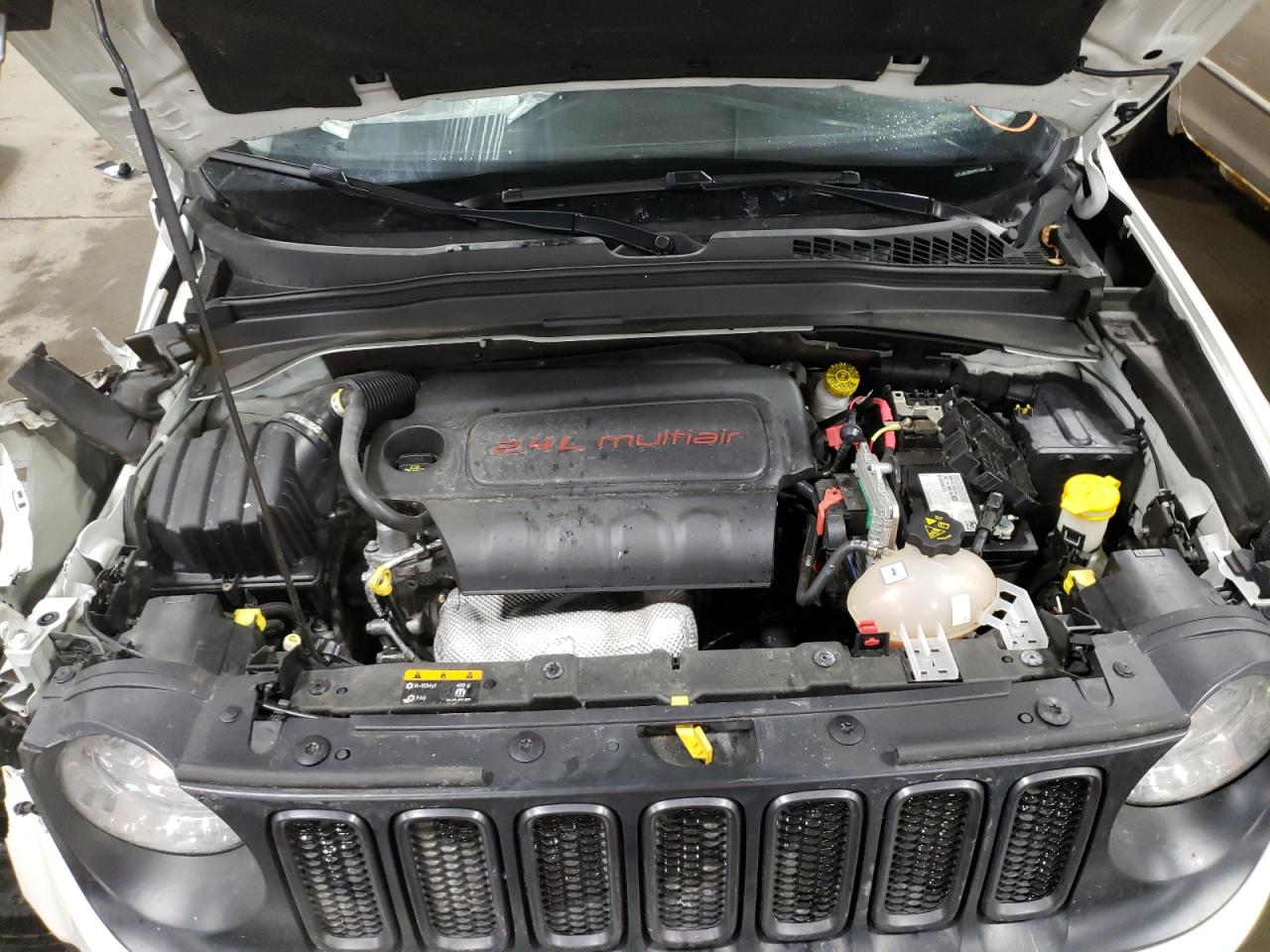 Photo 7 from auction – 2017 JEEP RENEGADE T with VIN ZACCJBCB8HPE72486