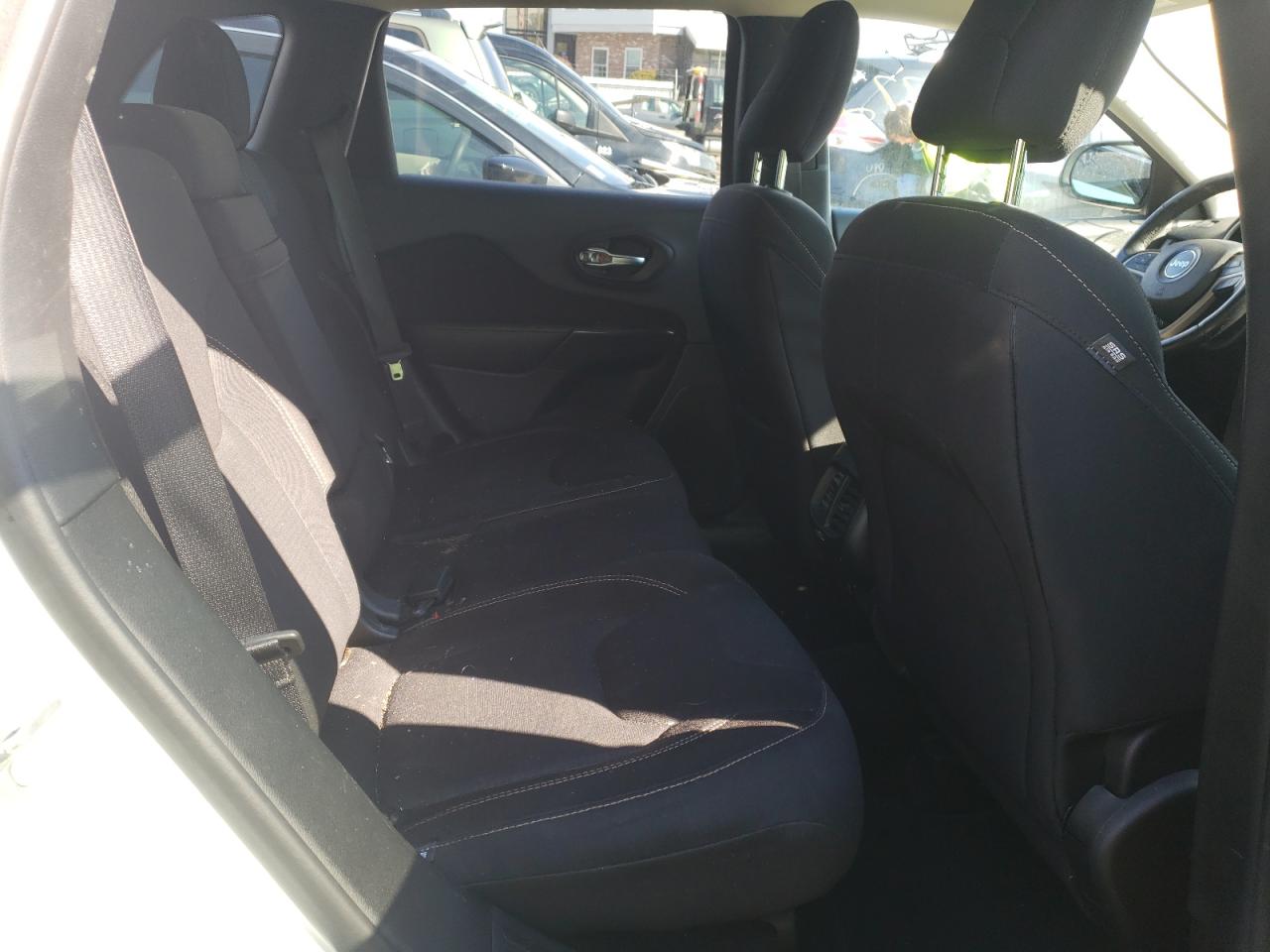 Photo 6 from auction – 2016 JEEP CHEROKEE L with VIN 1C4PJMCS2GW119434