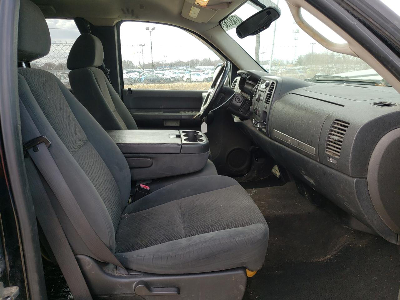 Photo 5 from auction – 2007 CHEVROLET SILVERADO with VIN 1GCEK19027E501803