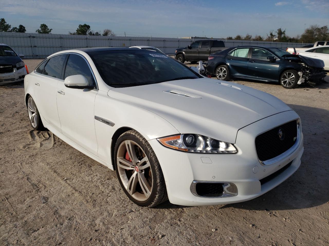 JAGUAR XJR 2015 with VIN SAJWA2EK3FMV85477 - Photo from auction