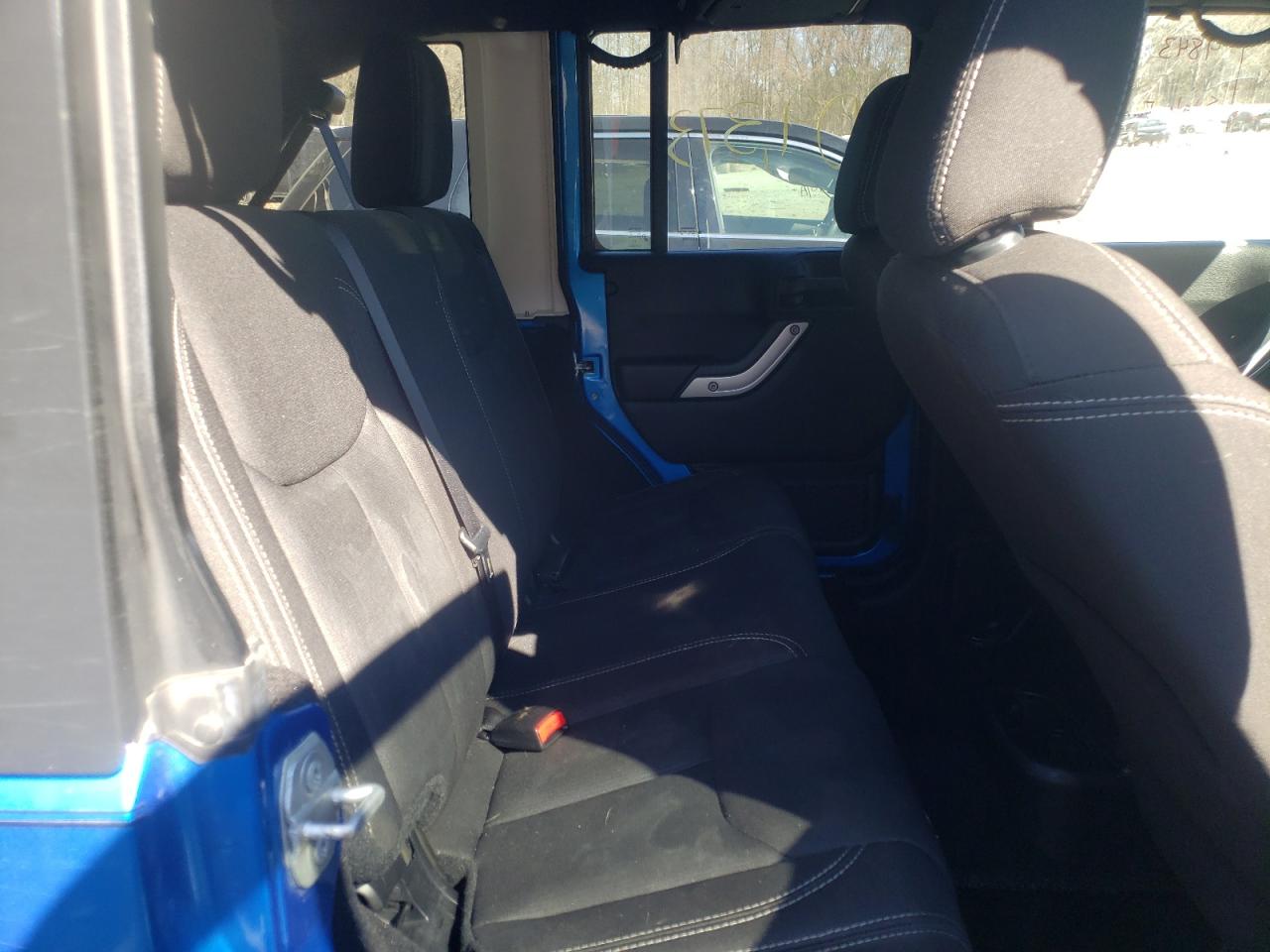 Zdjęcie 6 z aukcji – 2016 JEEP WRANGLER U z VIN 1C4BJWFG3GL110675