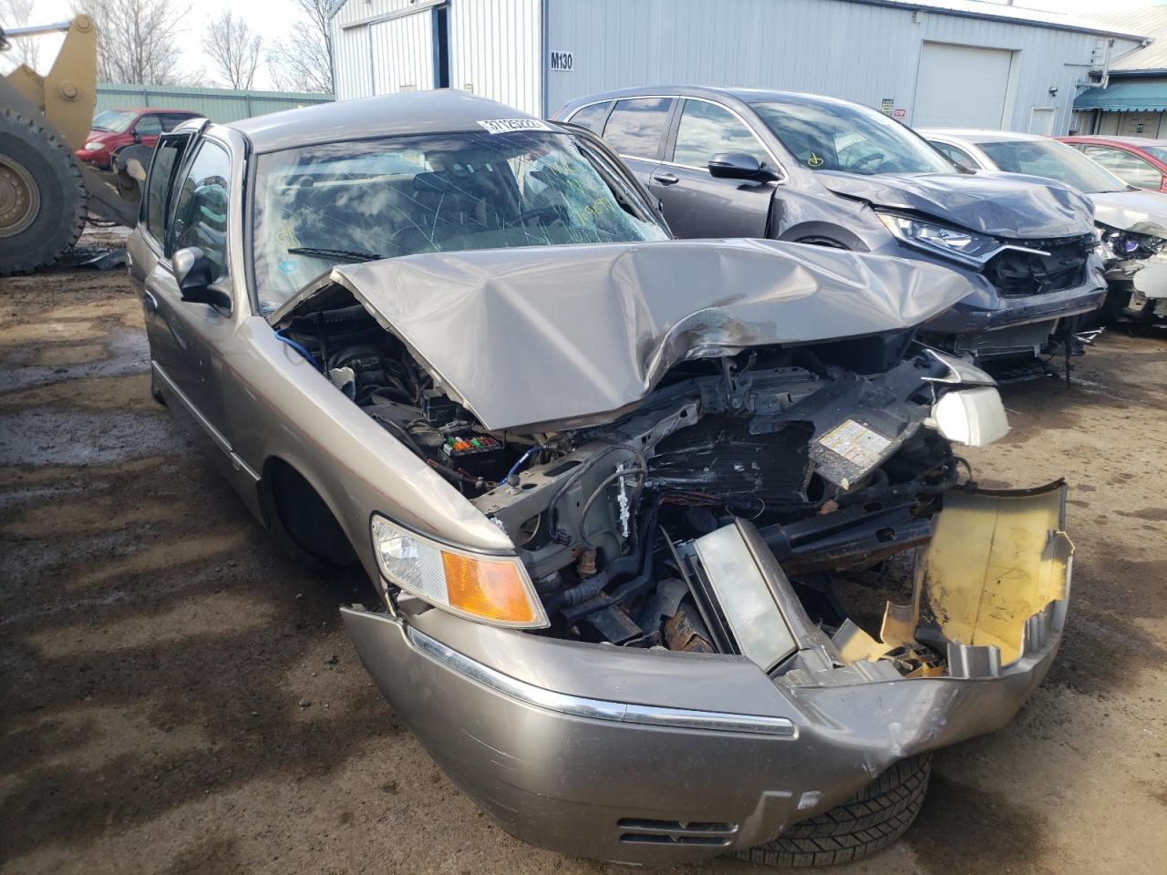 Photo 1 from auction – 2001 MERCURY GRAND MARQ with VIN 2MEFM75W41X709097