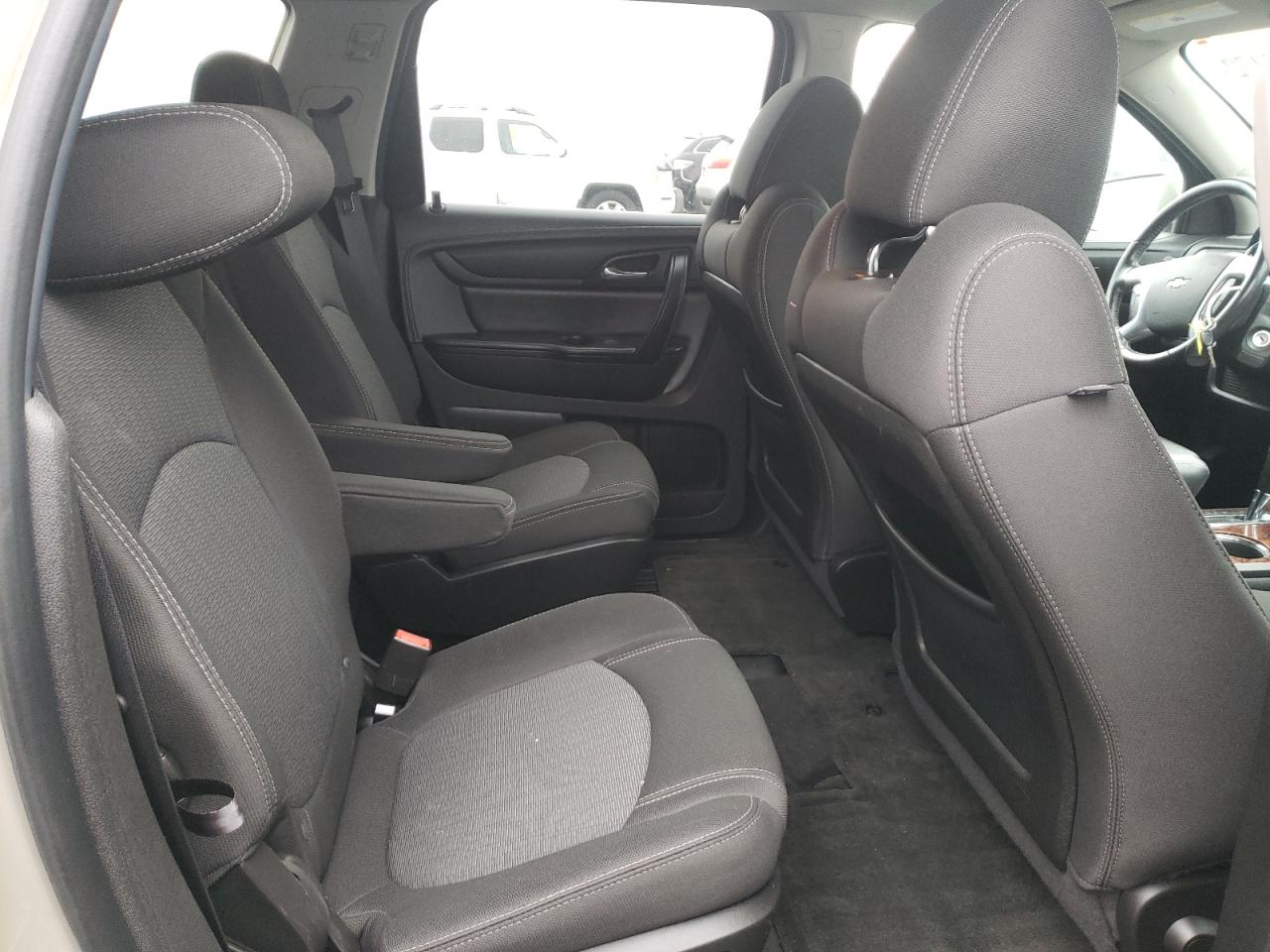 Photo 6 from auction – 2014 CHEVROLET TRAVERSE L with VIN 1GNKRGKD9EJ365714