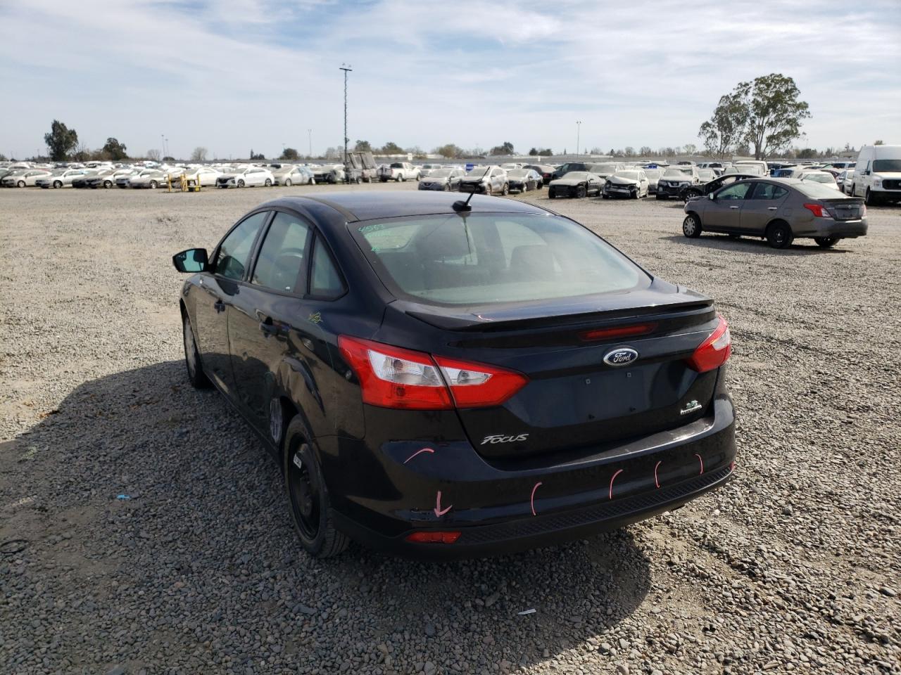 Photo 3 from auction – 2013 FORD FOCUS SE with VIN 1FADP3F21DL263941