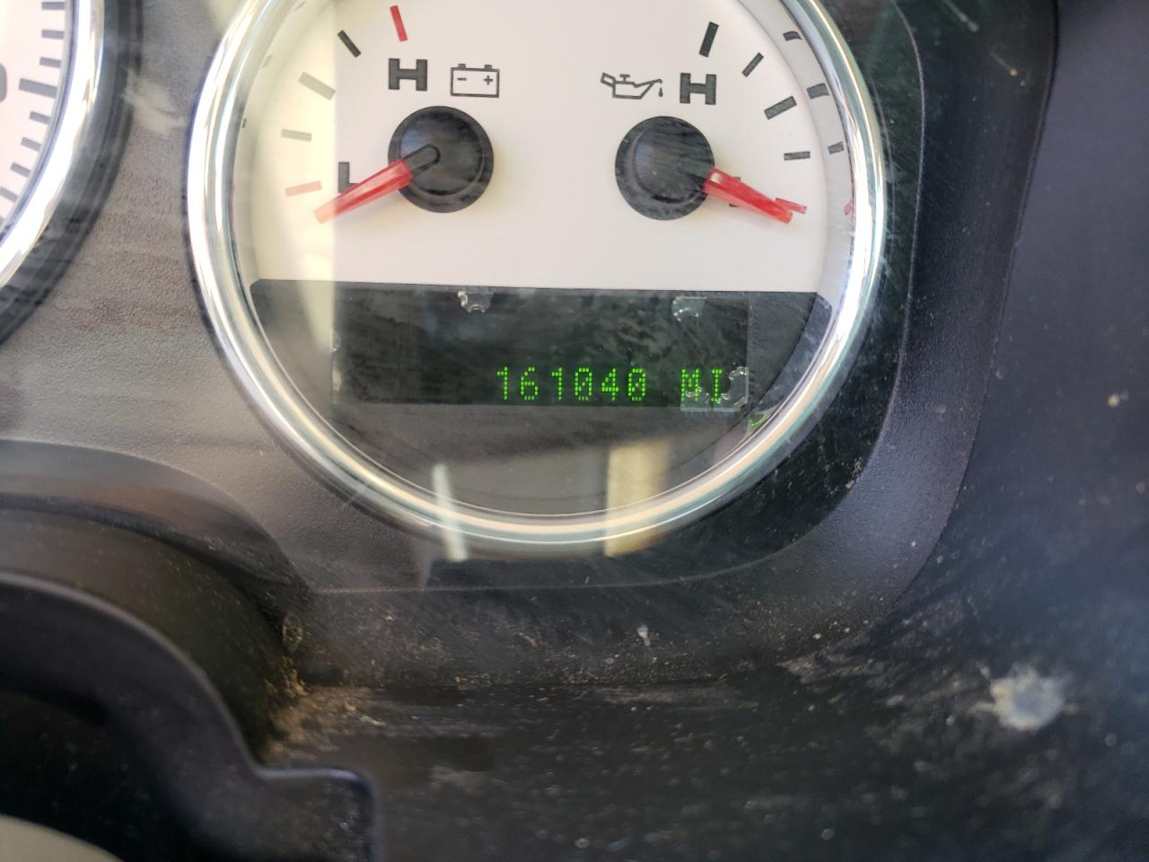 Photo 8 from auction – 2004 FORD F150 with VIN 1FTPX12574NB18905