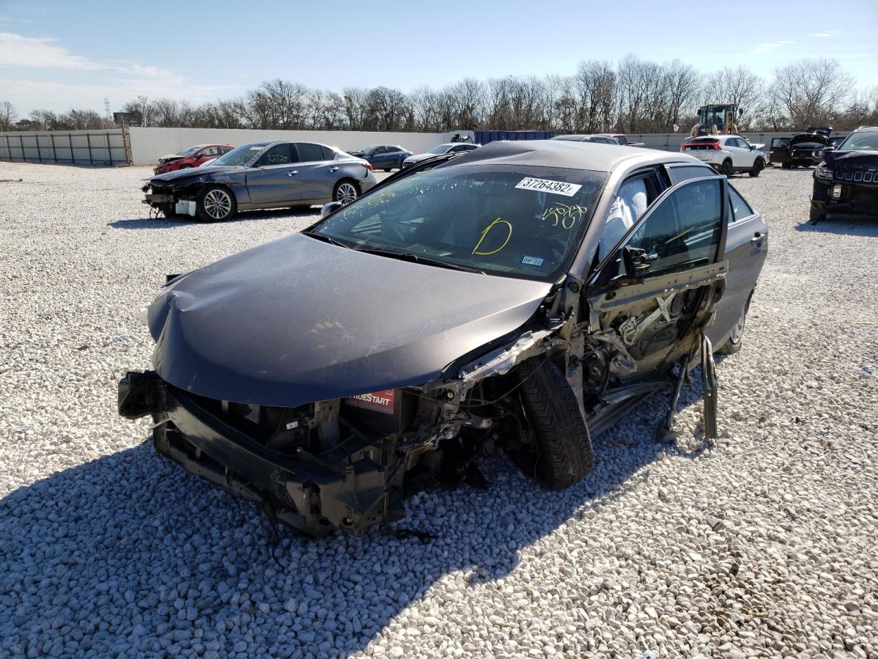 Photo 2 from auction – 2016 TOYOTA CAMRY LE with VIN 4T4BF1FK9GR581038