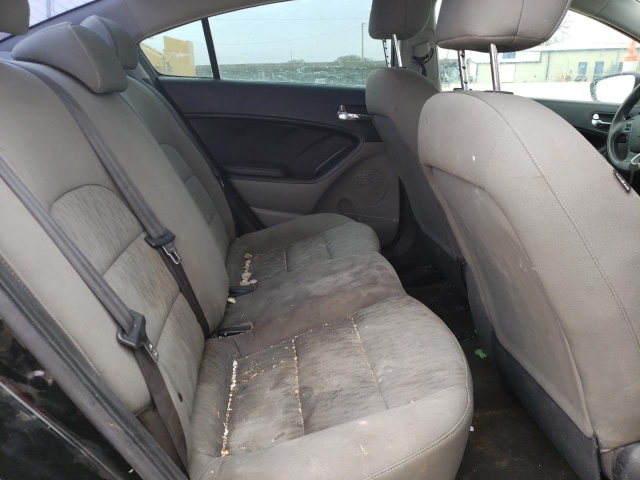 Photo 6 from auction – 2015 KIA FORTE LX with VIN KNAFK4A62F5428983