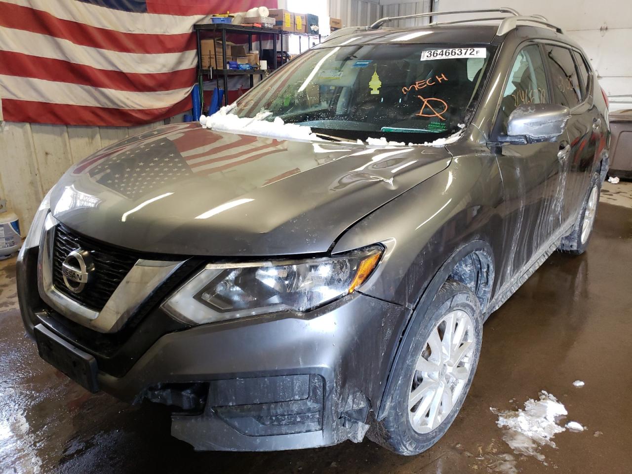 Photo 2 from auction – 2017 NISSAN ROGUE S with VIN KNMAT2MV5HP513275