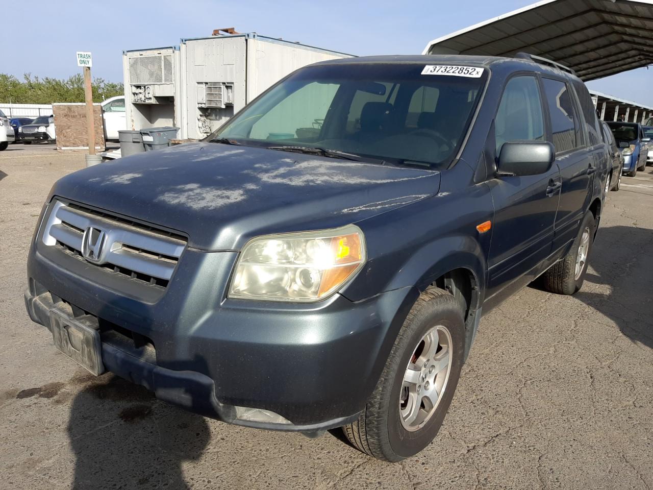 Photo 2 from auction – 2006 HONDA PILOT EX with VIN 5FNYF28746B001824